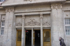 p1000305