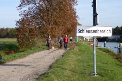 p1000077