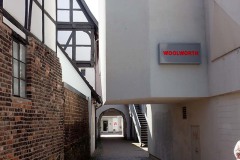 OLYMPUS DIGITAL CAMERA